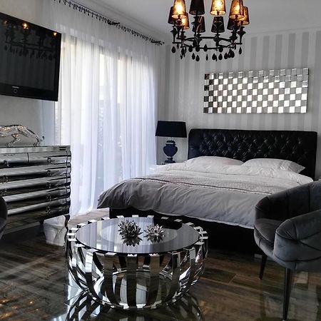 Apartamenty De Soleil Устка Екстериор снимка