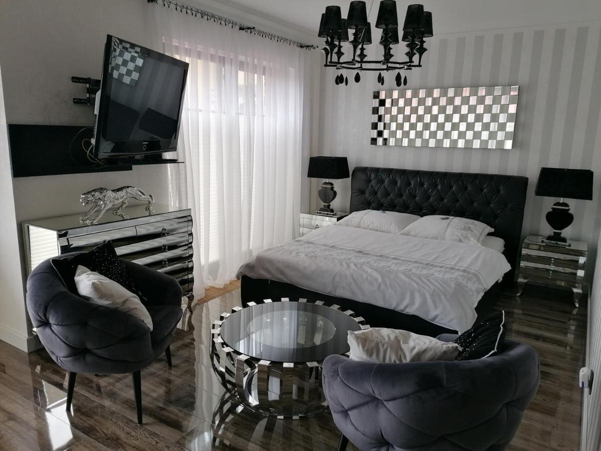 Apartamenty De Soleil Устка Екстериор снимка